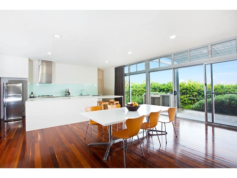 9 Bedarra Court, Shell Cove NSW 2529