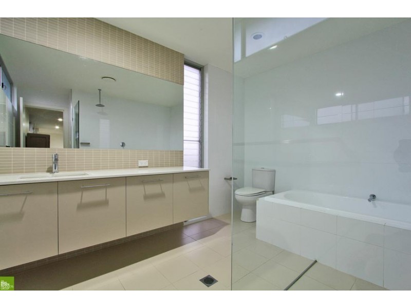 9 Bedarra Court, Shell Cove NSW 2529