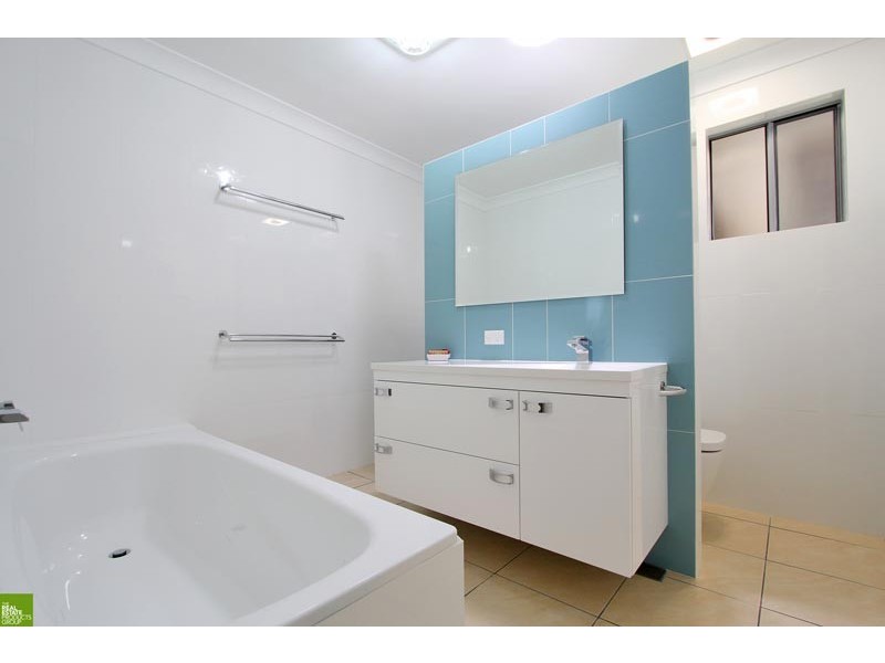 24 Bass Street, Barrack Heights NSW 2528