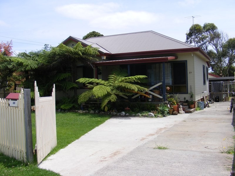 23  Bass Street, Barrack Heights NSW 2528