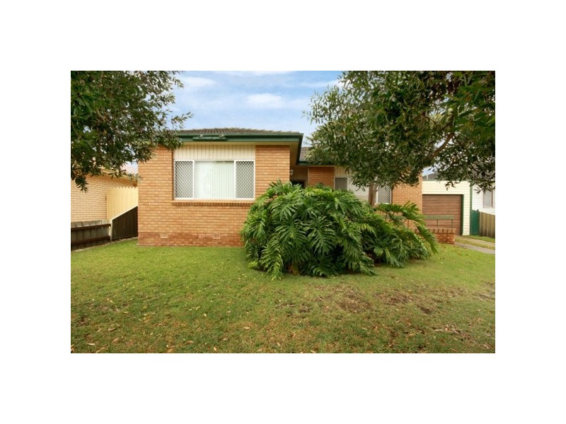 12 Helen Street, Warilla NSW 2528