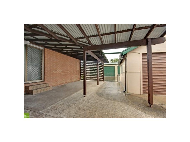 12 Helen Street, Warilla NSW 2528