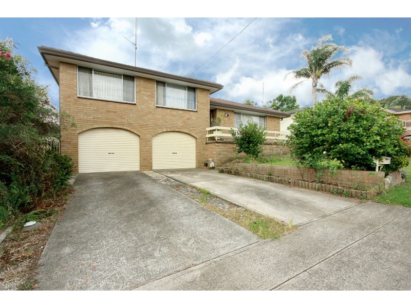 12 Mackenzie Avenue, Mount Warrigal NSW 2528
