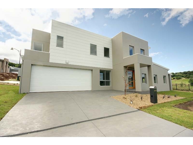 2 Troon Avenue, Shell Cove NSW 2529