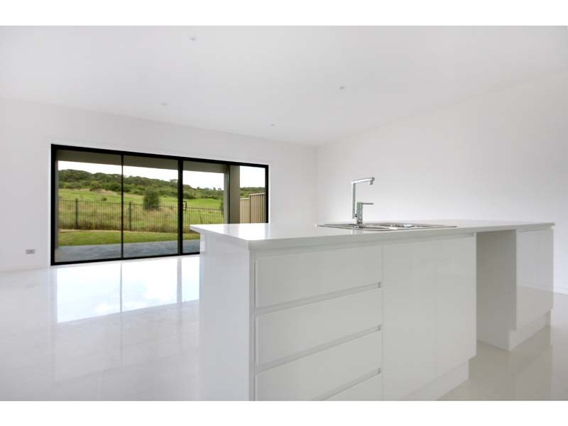 2 Turnberry Close, Shell Cove NSW 2529