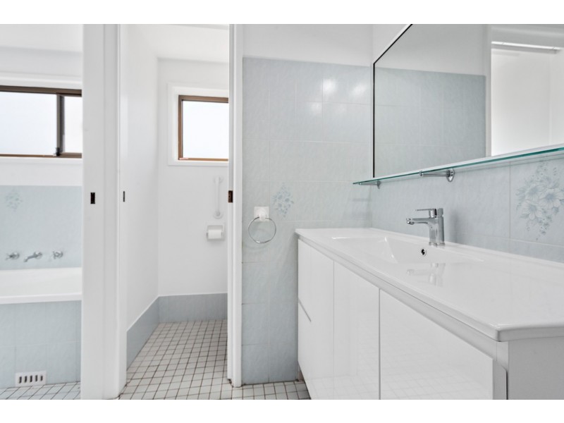 89 Parklands Drive, Shellharbour NSW 2529