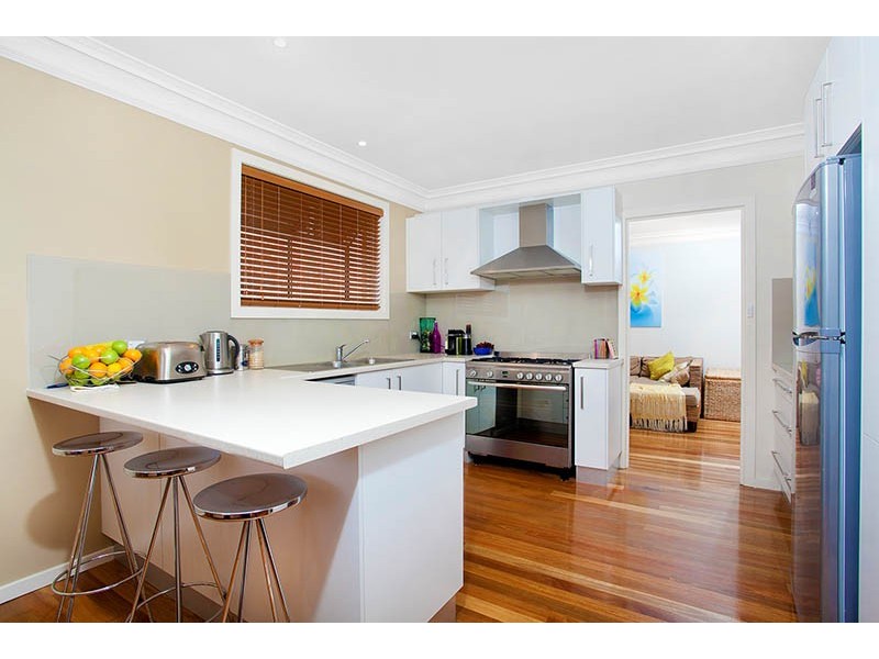 31 Woodford Avenue, Warilla NSW 2528