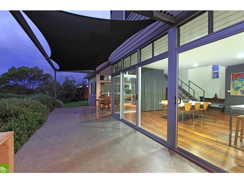 9 Bedarra Court, Shell Cove NSW 2529