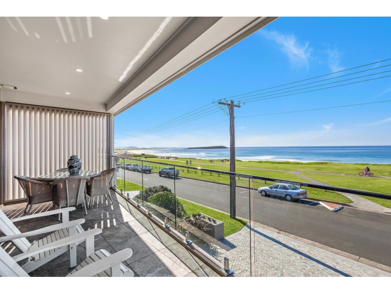 18 Little Lake Crescent, Warilla NSW 2528