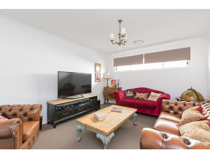 6 Thursday Avenue, Shell Cove NSW 2529