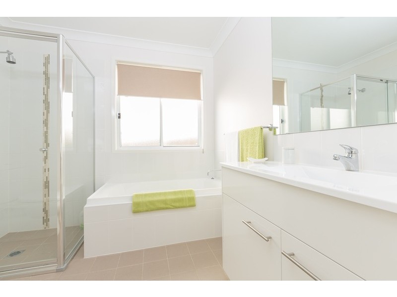 6 Thursday Avenue, Shell Cove NSW 2529