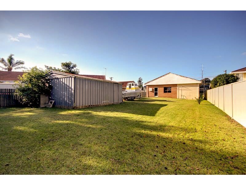 19 Eastern Avenue, Shellharbour NSW 2529
