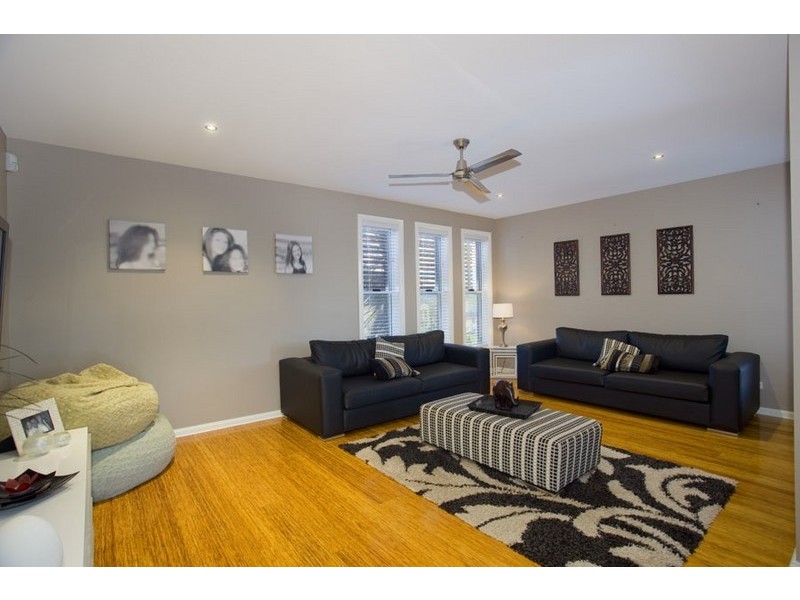 8 Fowler Street, Flinders NSW 2529