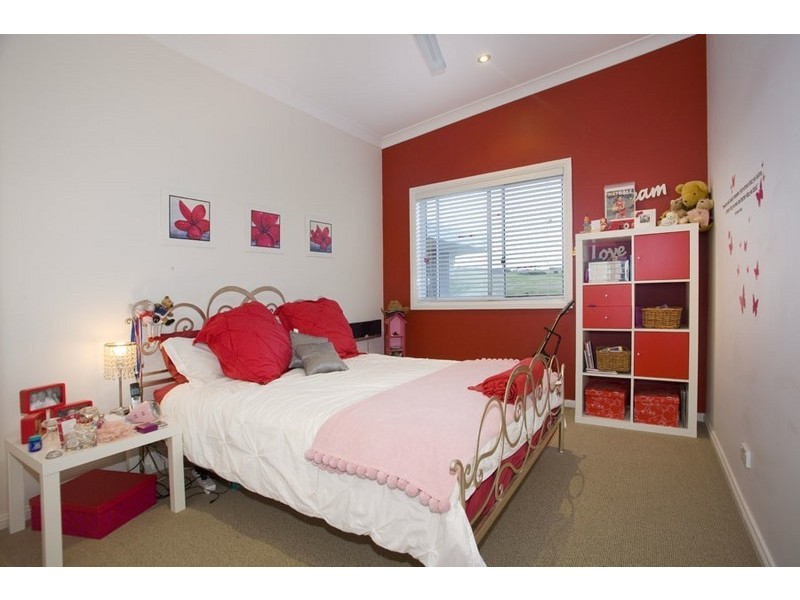8 Fowler Street, Flinders NSW 2529