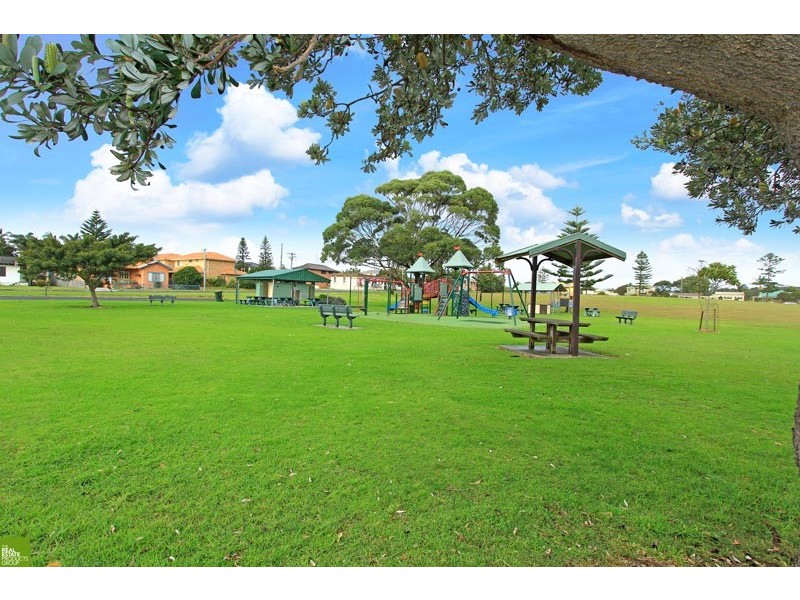 55 Barrack Avenue, Barrack Point NSW 2528