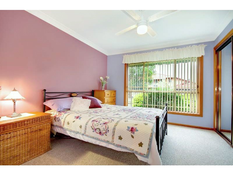 2/1 Durras Close, Flinders NSW 2529