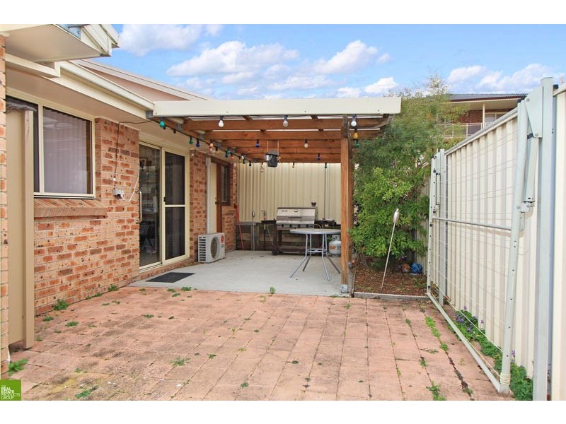 2/3 Baronda Close, Flinders NSW 2529