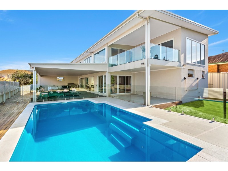 4 Torres Circuit, Shell Cove NSW 2529