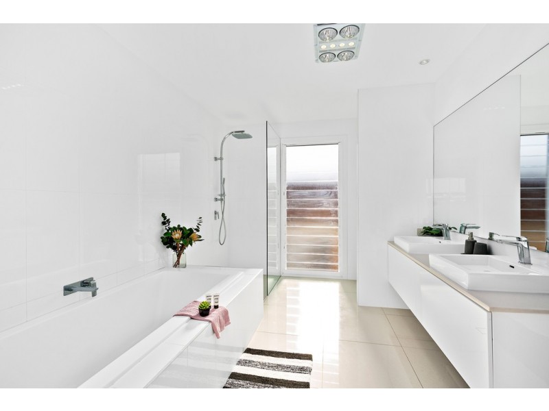 4 Torres Circuit, Shell Cove NSW 2529