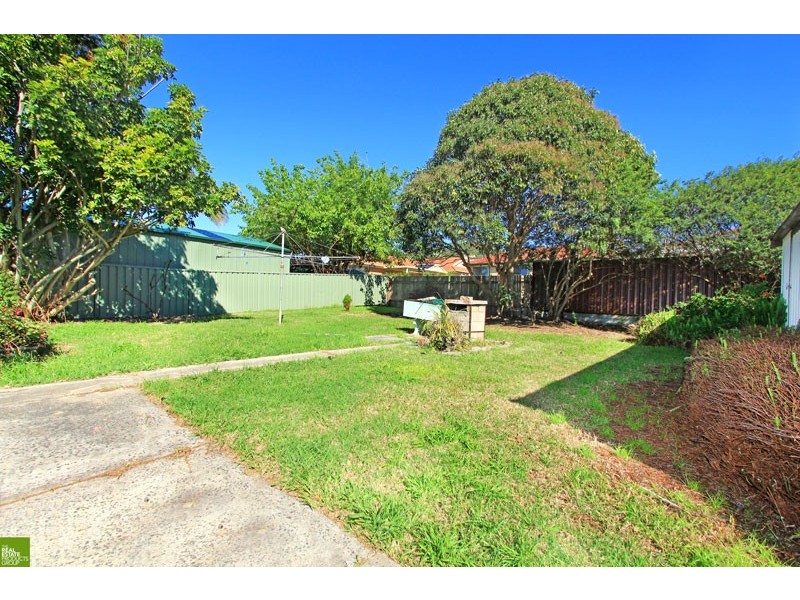 27 Trumper Street, Warilla NSW 2528