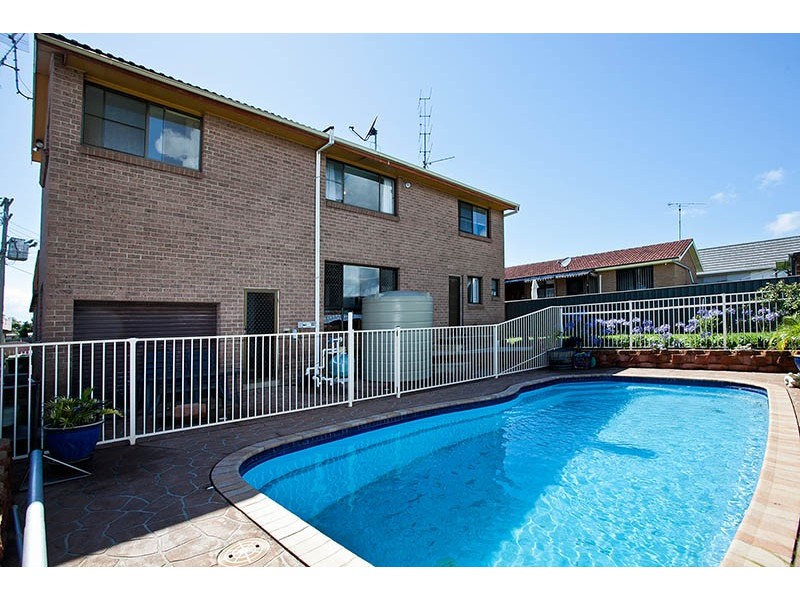 61 Madigan Boulevarde, Mount Warrigal NSW 2528