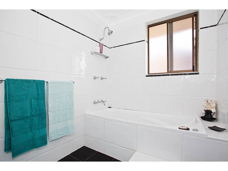 61 Madigan Boulevarde, Mount Warrigal NSW 2528