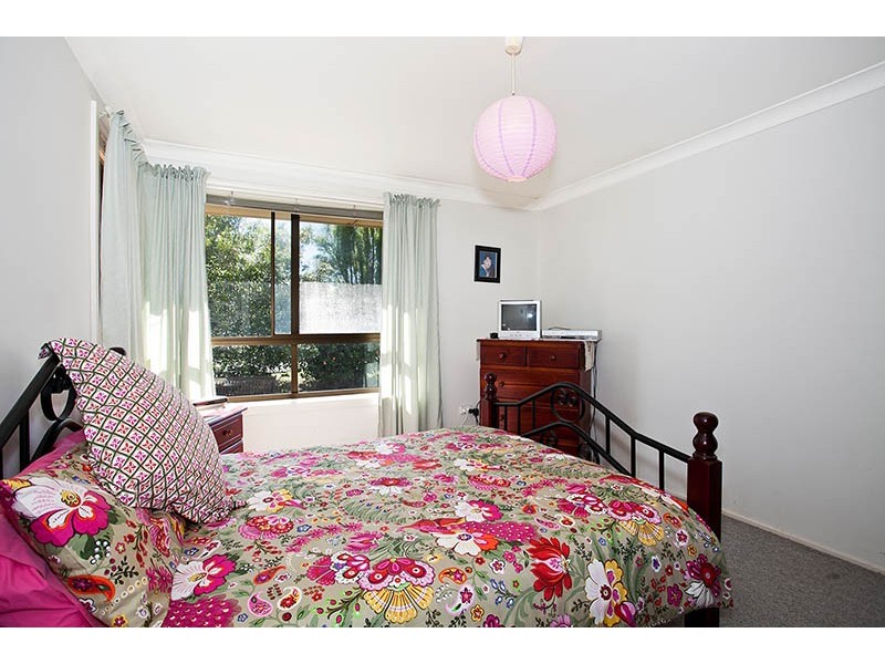 61 Madigan Boulevarde, Mount Warrigal NSW 2528