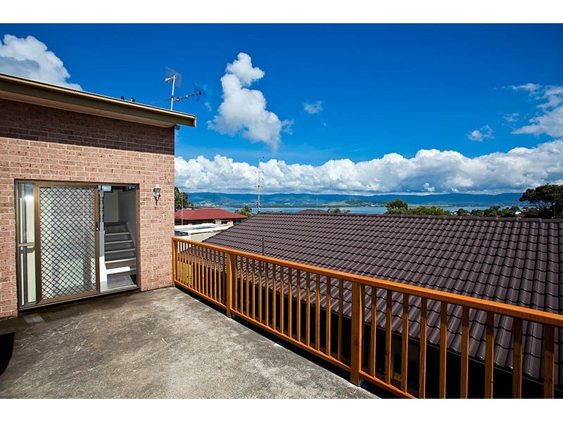 61 Madigan Boulevarde, Mount Warrigal NSW 2528