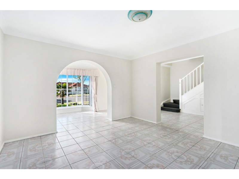 48 Captain Cook Drive, Barrack Heights NSW 2528