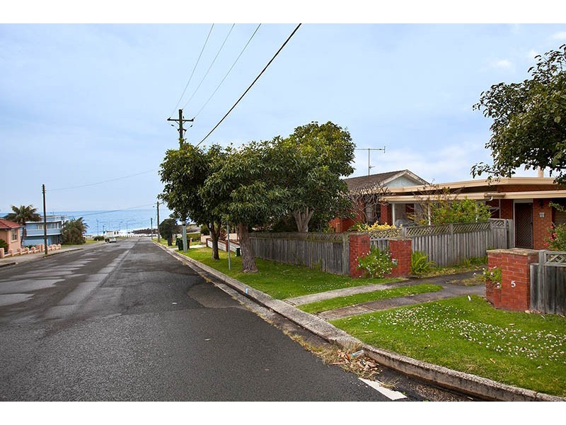5 Towns Street, Shellharbour NSW 2529