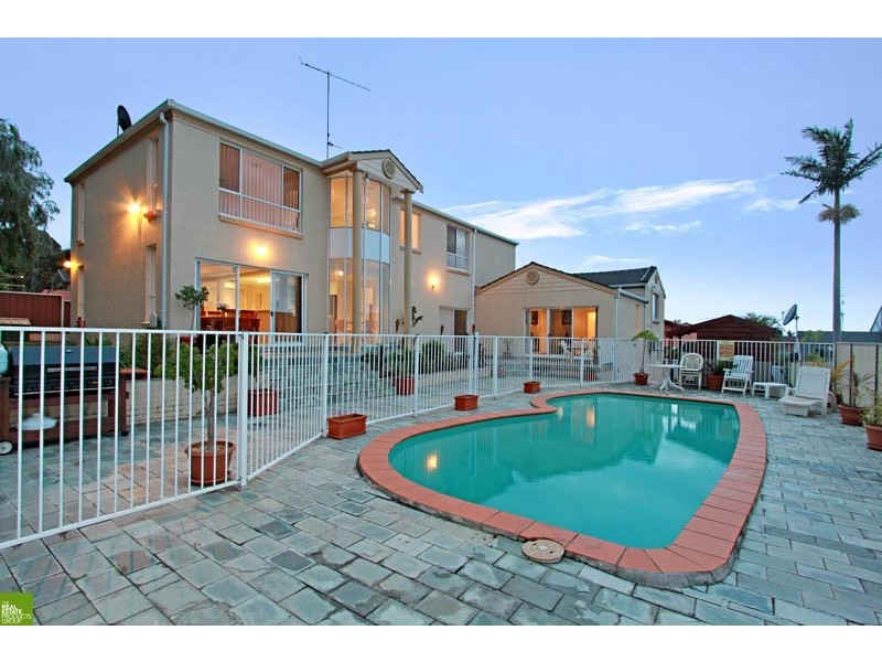 168 Captain Cook Drive, Barrack Heights NSW 2528