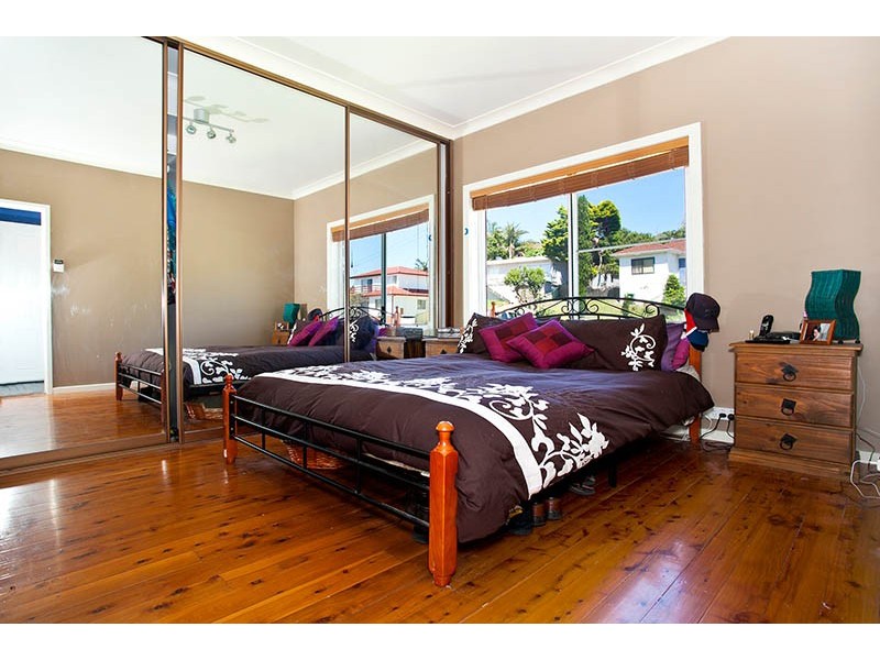 110 Landy Drive, Mount Warrigal NSW 2528