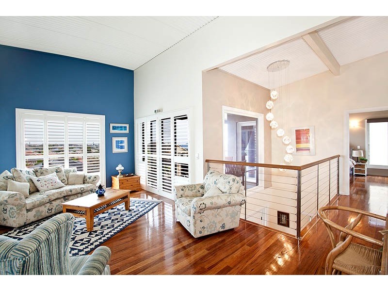 33 Helsal Circuit, Shell Cove NSW 2529