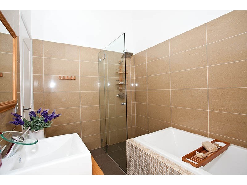 33 Helsal Circuit, Shell Cove NSW 2529