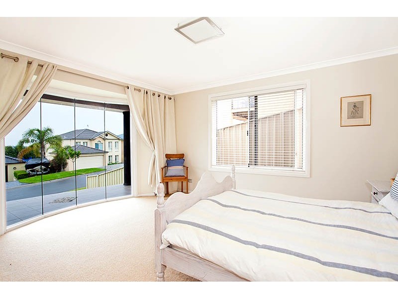 33 Helsal Circuit, Shell Cove NSW 2529