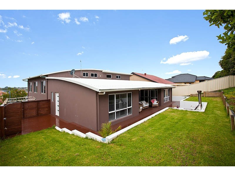 33 Helsal Circuit, Shell Cove NSW 2529