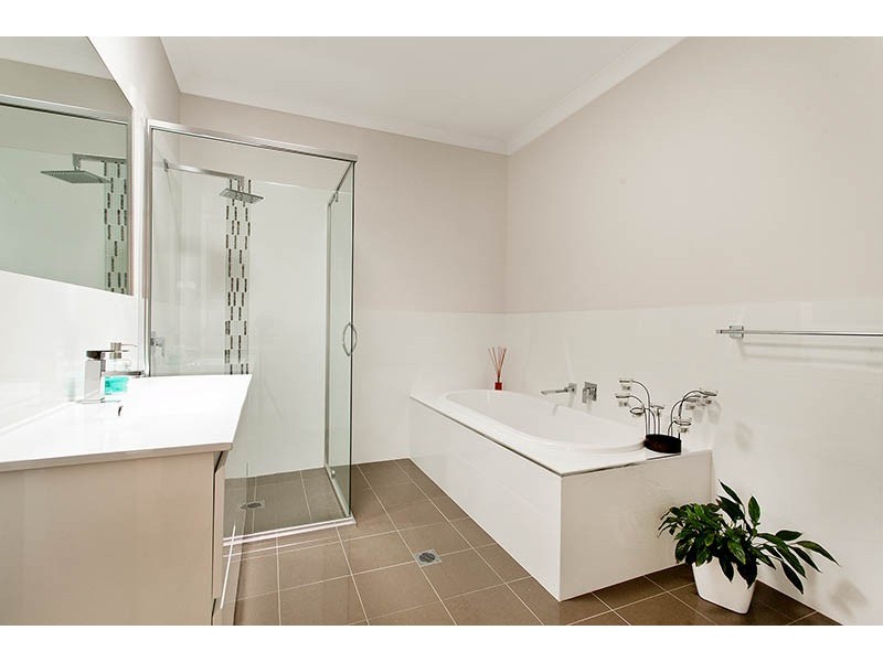 10 Beach Road, Shellharbour NSW 2529