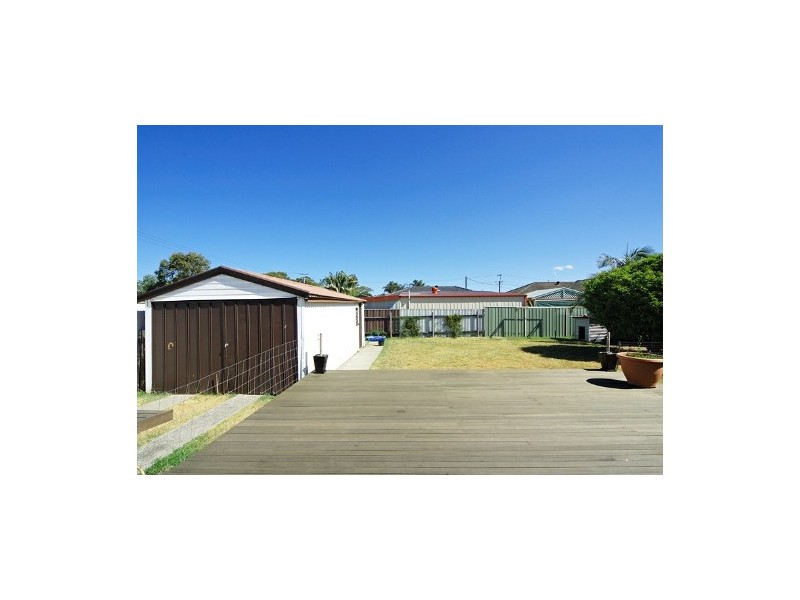 3 Boundary Road, Windang NSW 2528