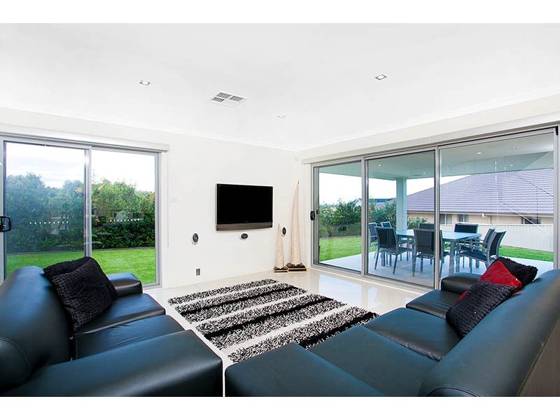 21 Mystics Drive, Shell Cove NSW 2529