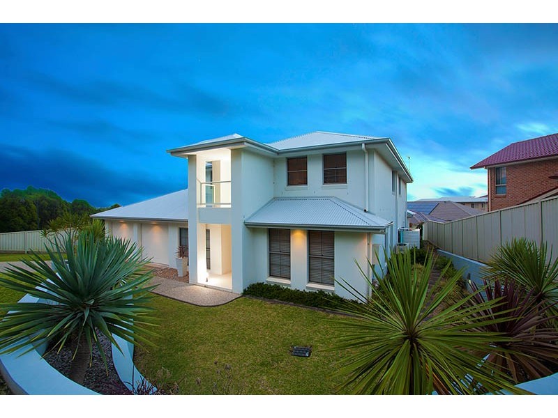 21 Mystics Drive, Shell Cove NSW 2529