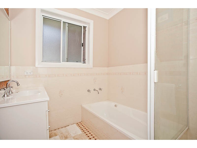 2/4 Petrel  Place, Blackbutt NSW 2529