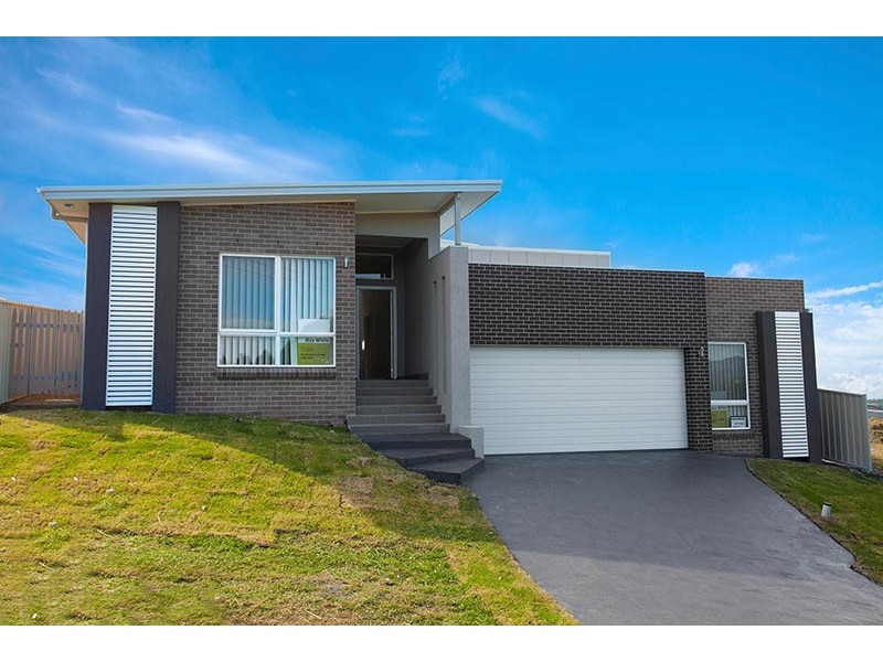 95 College Avenue, Flinders NSW 2529