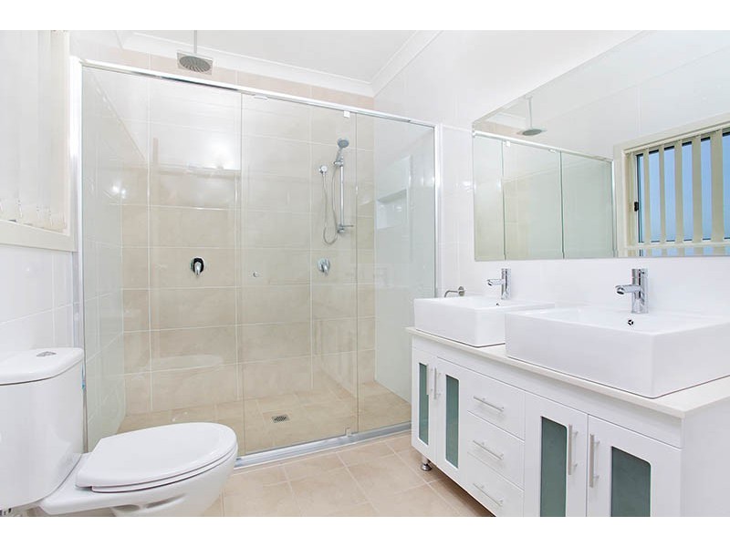 95 College Avenue, Flinders NSW 2529