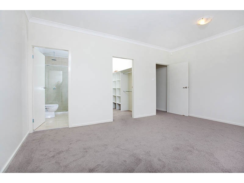 95 College Avenue, Flinders NSW 2529