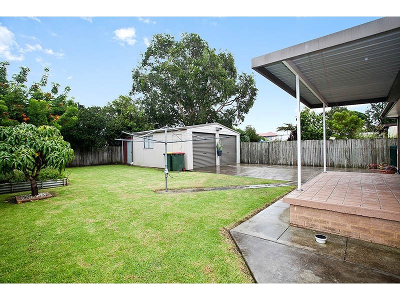 21 Beverley Avenue, Warilla NSW 2528