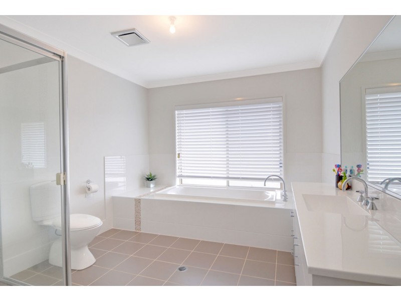 3 St Andrews Parkway, Shell Cove NSW 2529