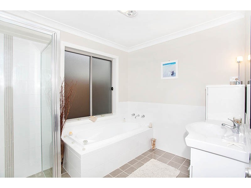 53 Whittaker Street, Flinders NSW 2529