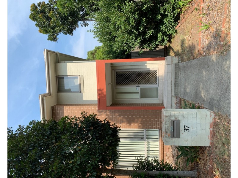 37 Lakewood Boulevard, Flinders NSW 2529