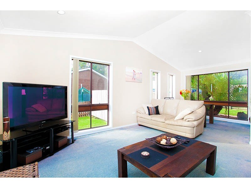 7 Blue Gum Place, Barrack Heights NSW 2528