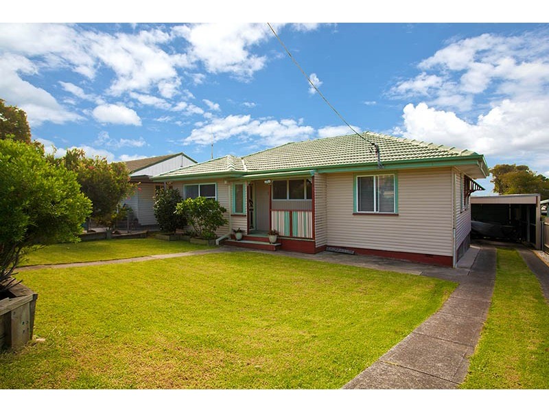 9 Beaton Street, Lake Illawarra NSW 2528